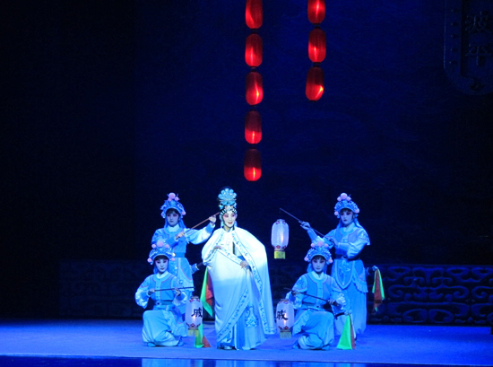 安徽省徽京剧院新创排的大型历史京剧《抗倭将军戚继光》演出