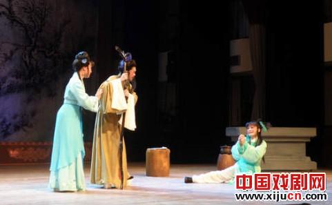 芳华越剧团首场走基层惠民演出