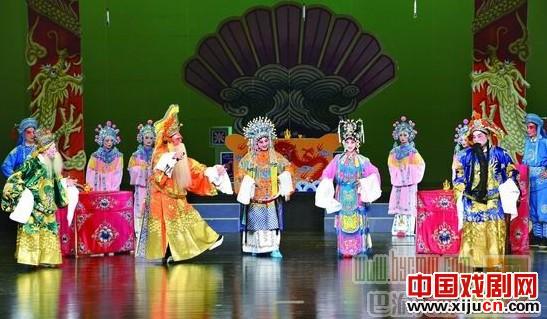 涪陵本土川剧《夏天官与蔡龙王》公演