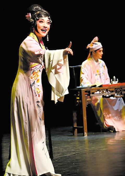 重庆市川剧团在匈牙利布达佩斯之春艺术节演出经典川剧《李亚仙》