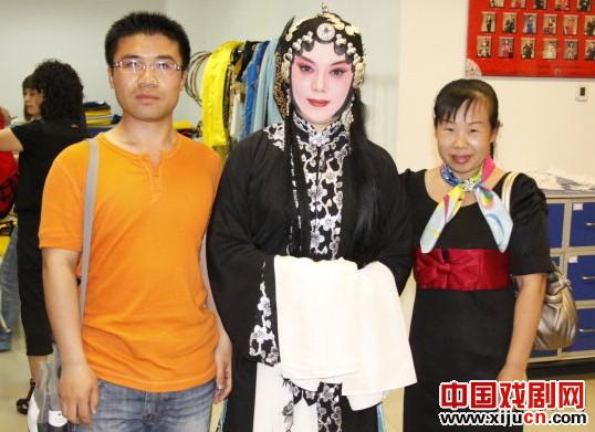 王冠丽评剧《秦香莲》唱醉北京观众