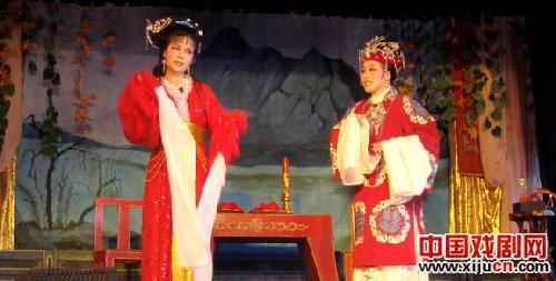 新昌青年越剧团正月下乡演出