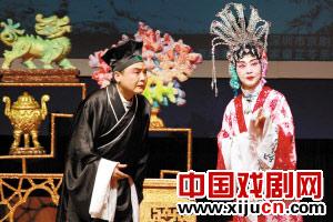 《王熙凤大闹宁国府》在深圳大学演出