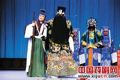 《盗仙草》、《遇皇后打龙袍》等精彩剧目在黑龙江省京剧院演出