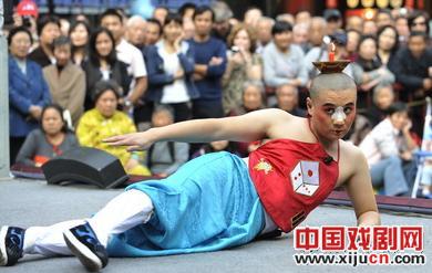 &ldquo;天天演&rdquo;重庆专场在上海豫园展绝活