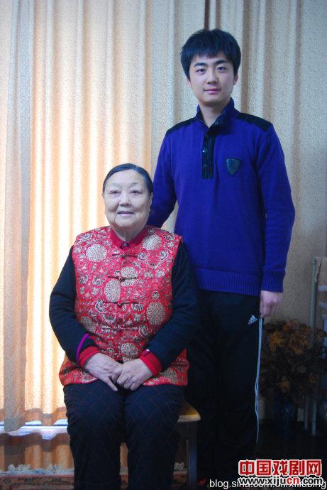 拜豫剧大师马金凤为师