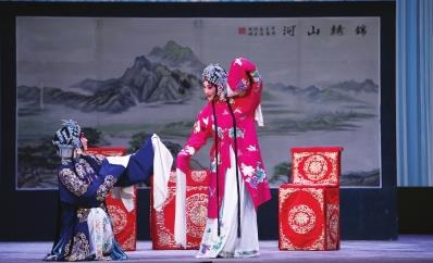 国家京剧院携带程派经典剧目《锁麟囊》来兰演出