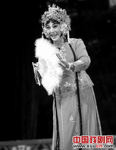 汪荃珍《香囊记》饰演周凤莲剧照