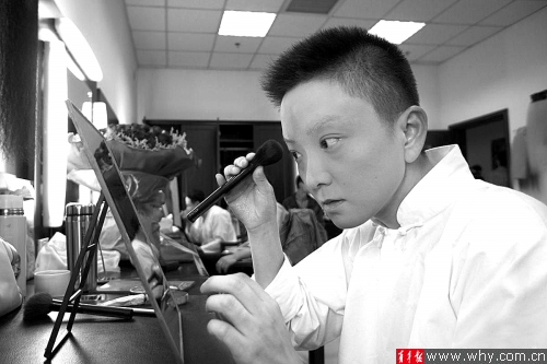 王珮瑜：我想让年轻人&ldquo;热衷&rdquo;京剧国粹