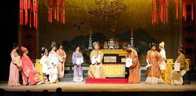 小百花越剧团&ldquo;鞋乡&rdquo;演出爆满