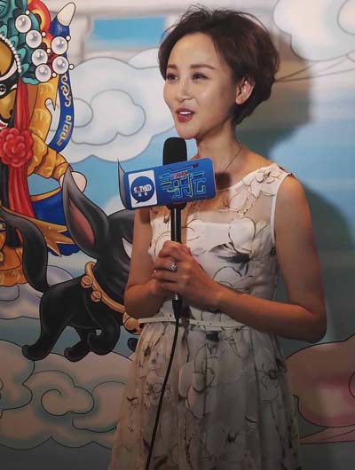 储兰兰及其团队专门为小朋友们打造了高科技文化产品《大花脸》AR脸谱涂涂乐