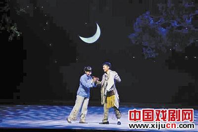 大型现代豫剧《游子吟》