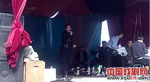 保定安新评剧票友到白洋淀演出