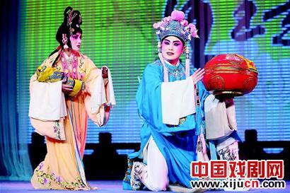 川剧曾经的&ldquo;一桌两椅&rdquo;渐行渐远