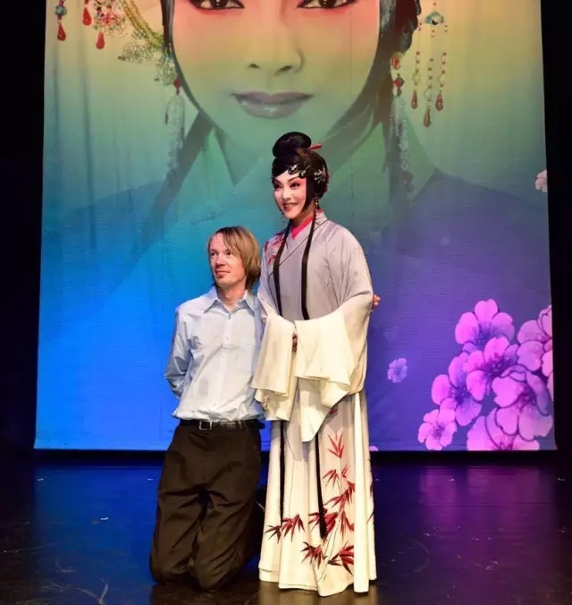 川剧《李亚仙》