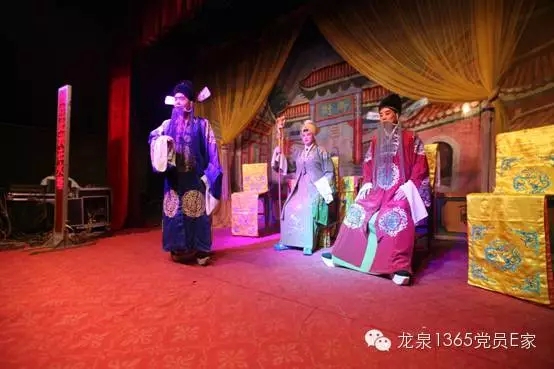 济宁豫剧团走进龙泉花卉市场汇演一周