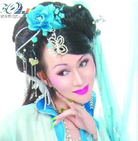 京剧荀派传人媚雪儿