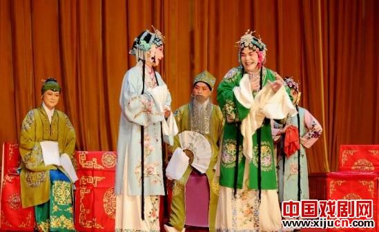 怀念喜好京剧的父亲