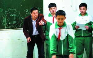 京剧世家子弟育新人