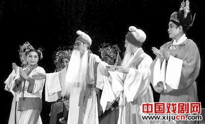 《清风亭上》巴黎演出座无虚席