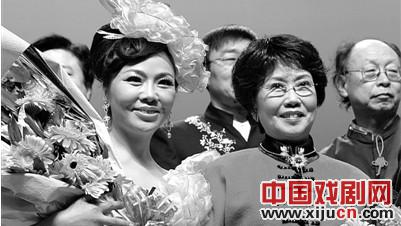 崔派张保英收青年演员司晓青为徒