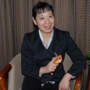 赵丽蓉弟子：靳灵展