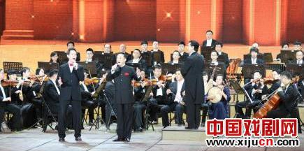 于魁智搭外国人唱京剧