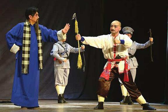 大型现代川剧大幕戏《布衣张澜》演出受好评