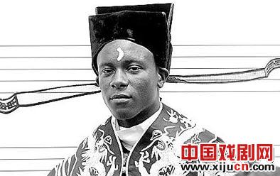 美国15岁黑人表演中国京剧