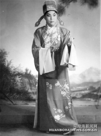 艺神德美氍毹逐梦&mdash;追忆我的祖父、评剧艺人侯占峰