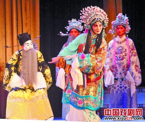 青年演员唤回豫剧青春