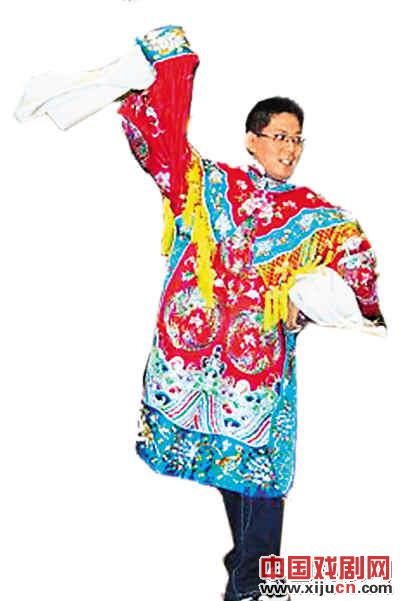 华人刘伟亮让京剧在枫叶之国盛放