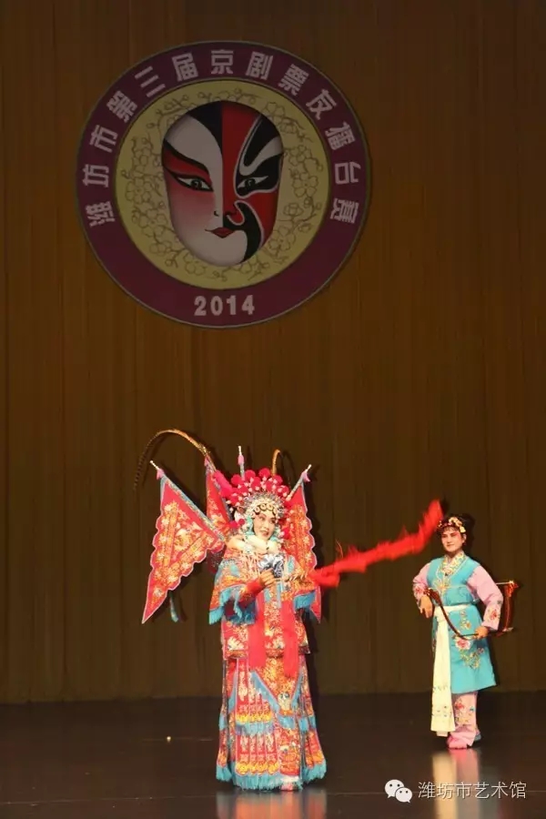 潍坊市第四届京剧票友擂台赛今晚开幕