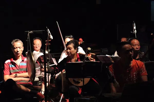 现代大型川剧《李一氓》正式开演啦！