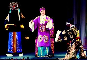 孙萍：身体力行推广京剧艺术