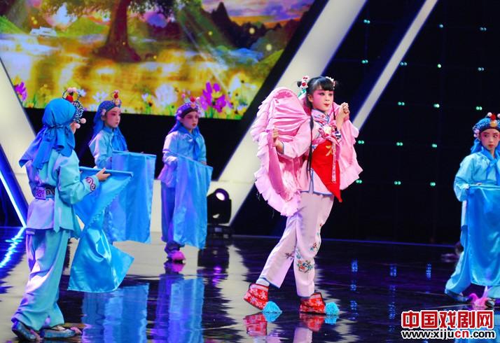 北京市海淀区实验小学PK天津市红桥文化馆服饰艺术团