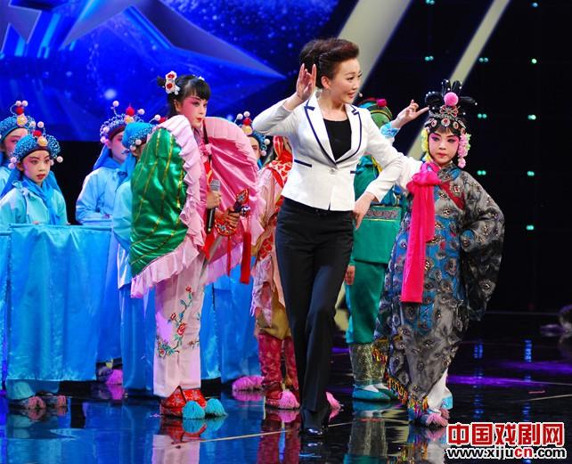 北京市海淀区实验小学PK天津市红桥文化馆服饰艺术团