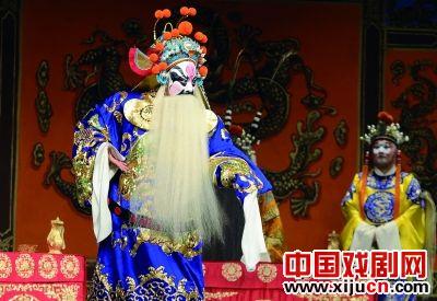 连奕名将在北京长安大戏院举办慈善演出