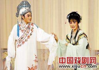 天津越剧之友联谊会和天津青年业余越剧团联袂上演越剧折子戏专场