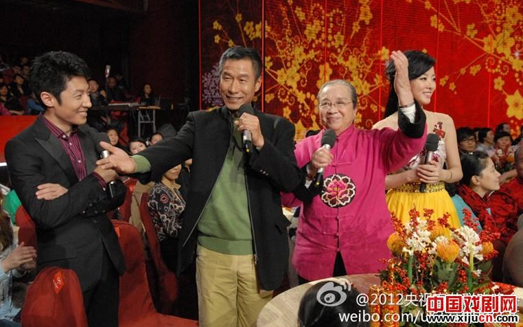 戏迷票友首登央视春晚舞台上演《戏迷一家亲》