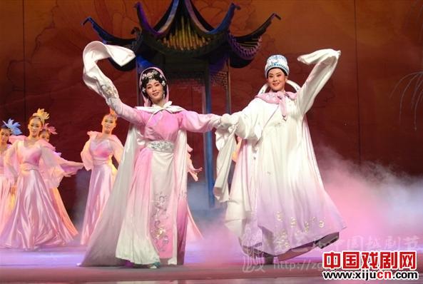 青春国戏&middot;越剧《牡丹亭》