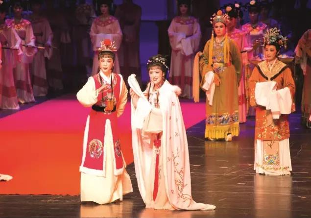 钱惠丽的&ldquo;红楼缘&rdquo;