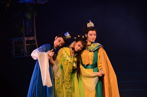 越剧《仲夏夜之梦》