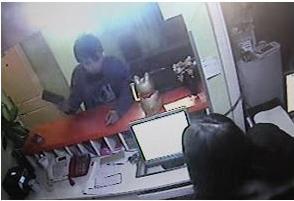 年轻京剧演员5起抢劫被抓