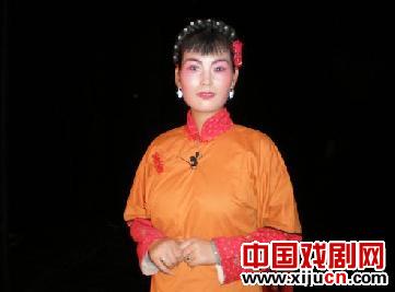 大型现代豫剧《山妞》上演