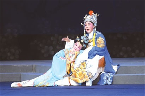 上海越剧院演出越剧《情殇马嵬》