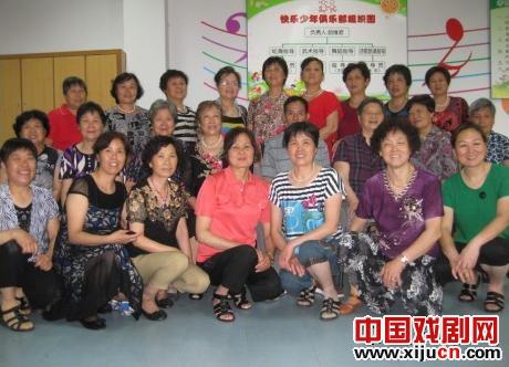 俞范社区群艺课堂越剧班