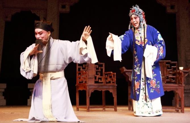 石家庄青年评剧团12日演出整场评剧《新卖妙郎》