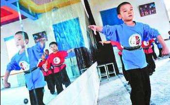 小学生要学习近20个京剧曲目选段