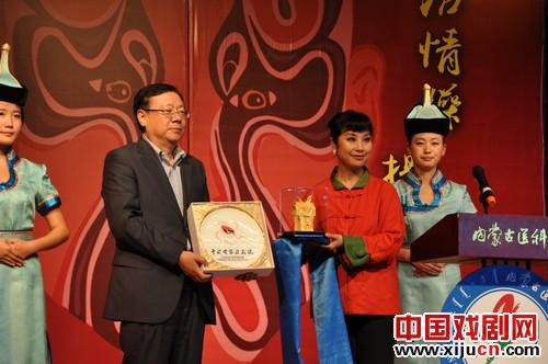 国家京剧院走进内蒙古医科大学